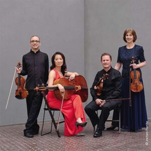 Brentano Quartett mit Instrumenten