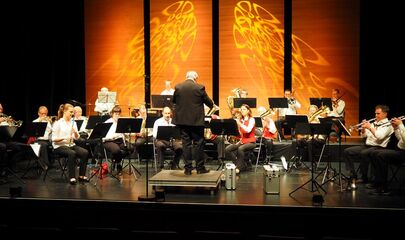 Die Stadtkapelle Bensheim auf Bühne, führt zum Kalendereintrag