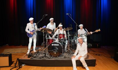 The Rubettes auf Bühne mit Intrumenten, führt zum Kalendereintrag